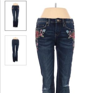 Floral embroidery skinny jeans
